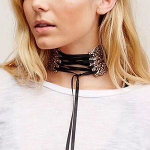 🆕 Vintage Silver Filigree Lace-Up Choker